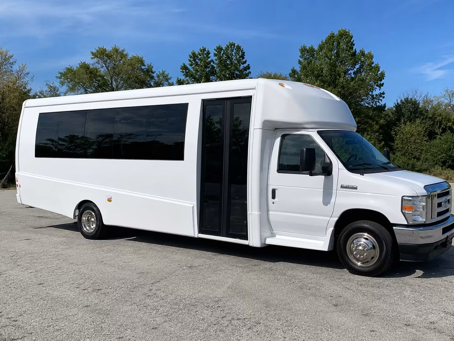 bachelorette party bus rentals in des moines for the night before the big day
