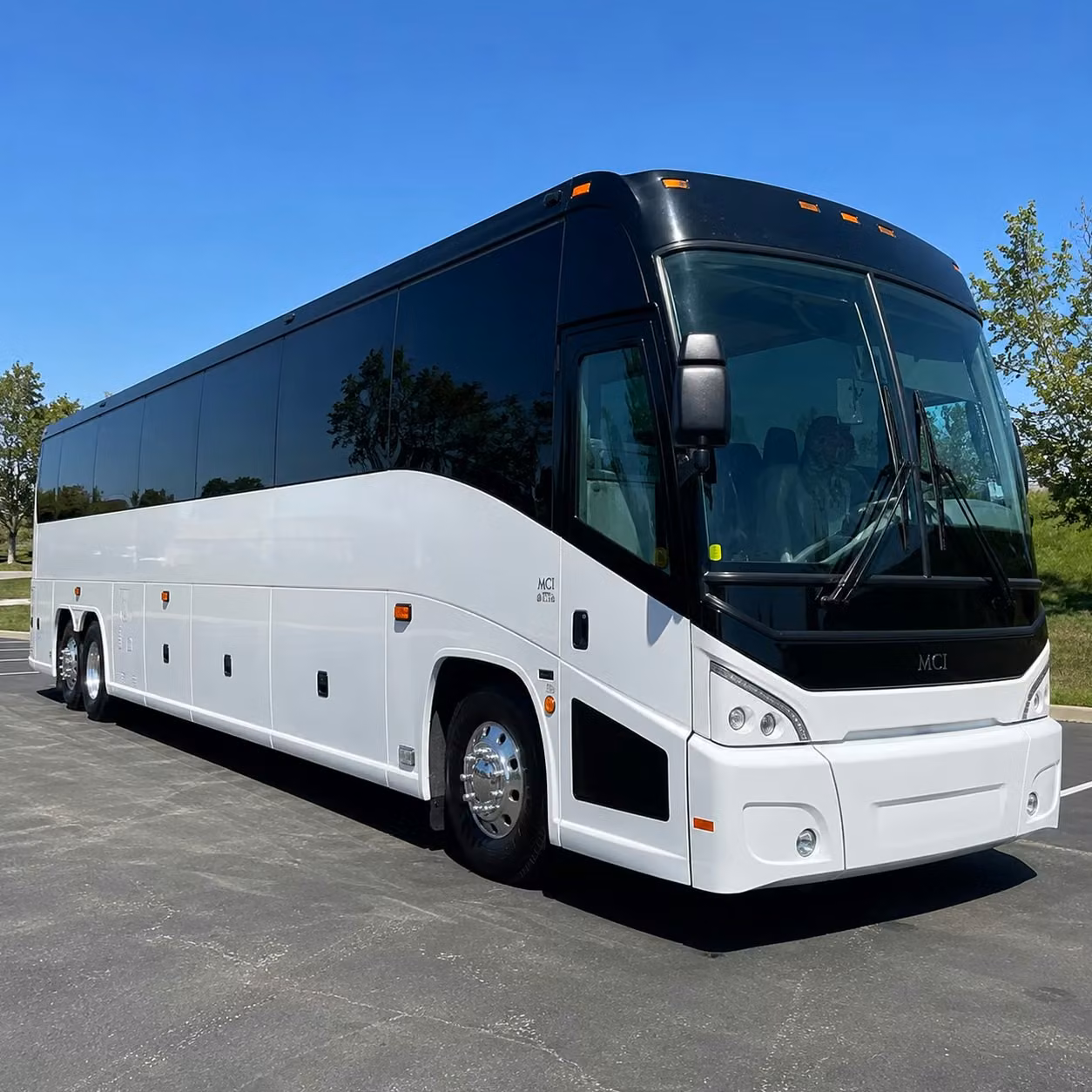 book airport transportation in des moines or any city nearby