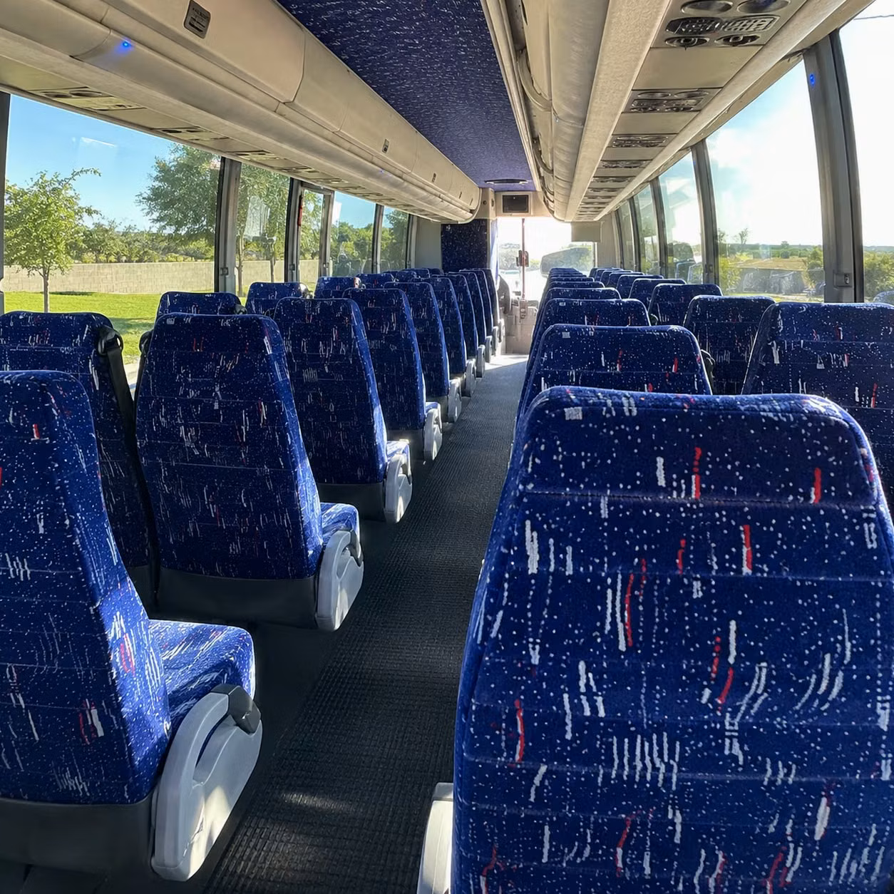 des moines charter bus interior gallery
