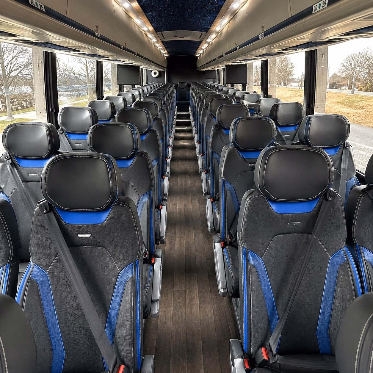 des moines charter bus interior