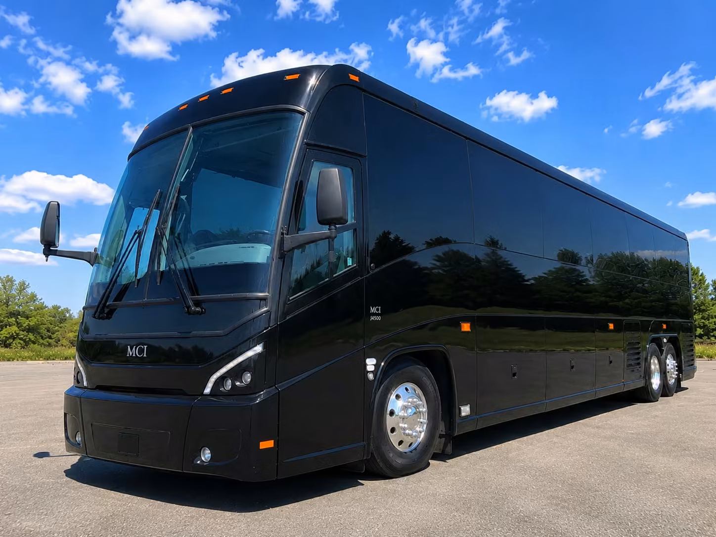 des moines charter bus rental exterior