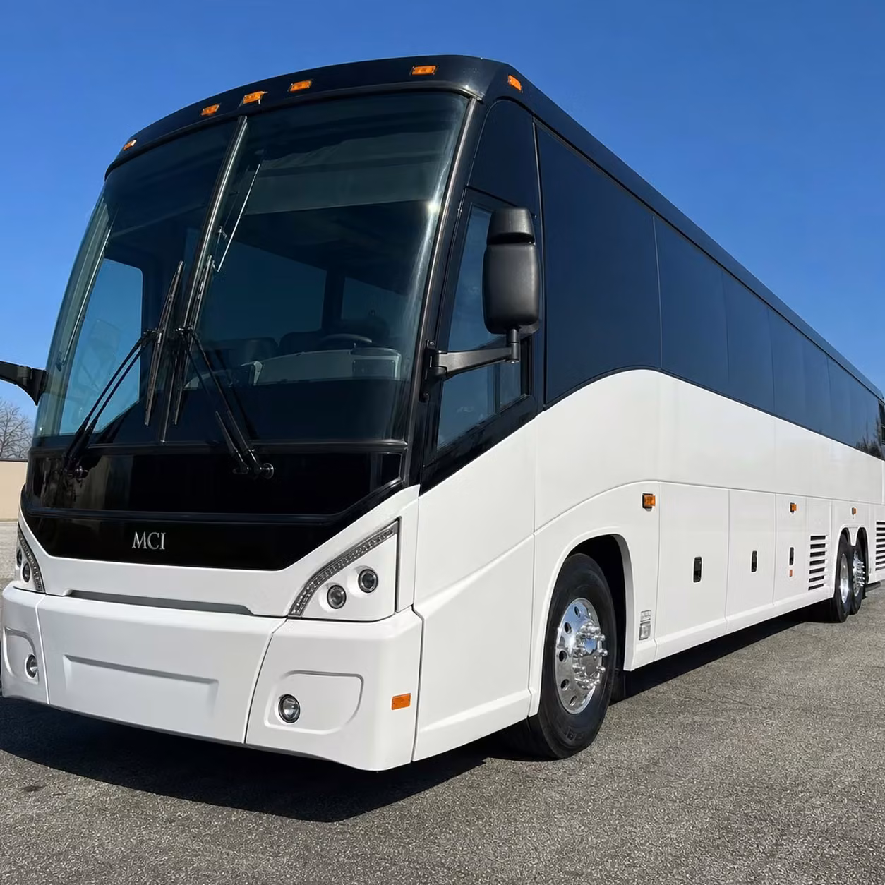 hotel to airport shuttle services across the des moines metro